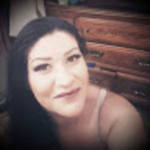 Meet your Posher, Alicia